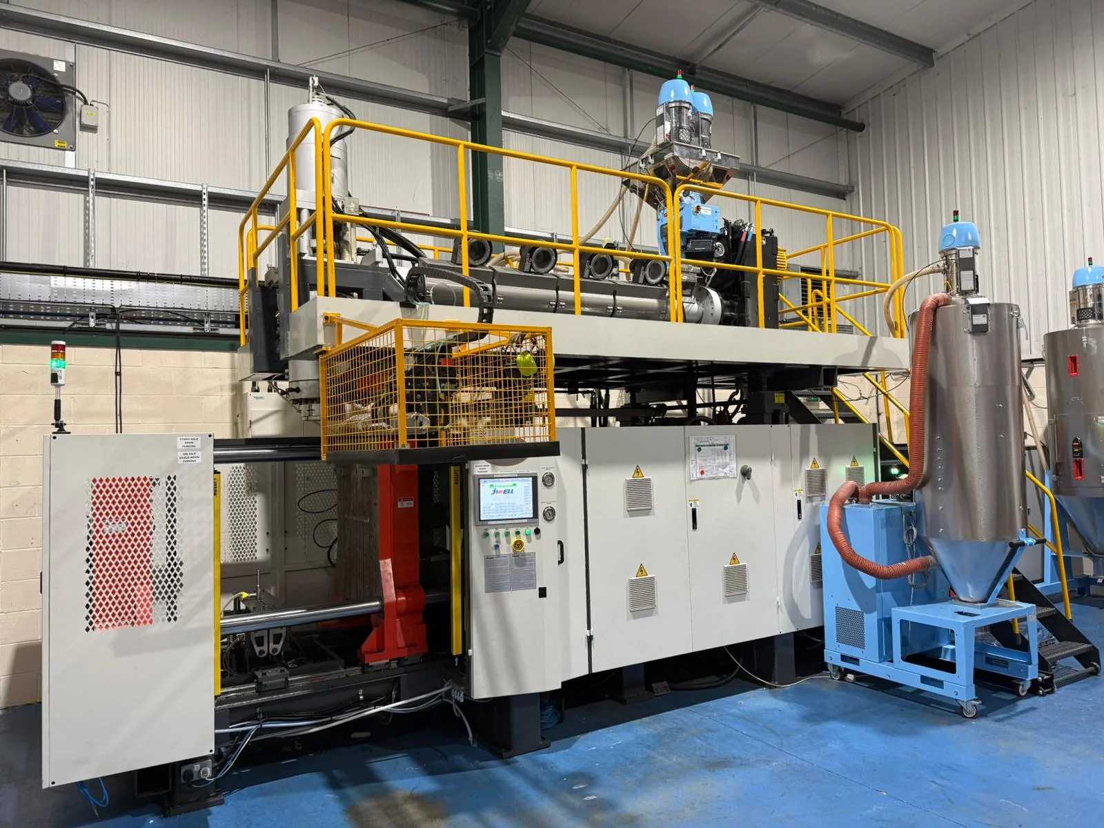 Gemini's JWELL blow moulding machine